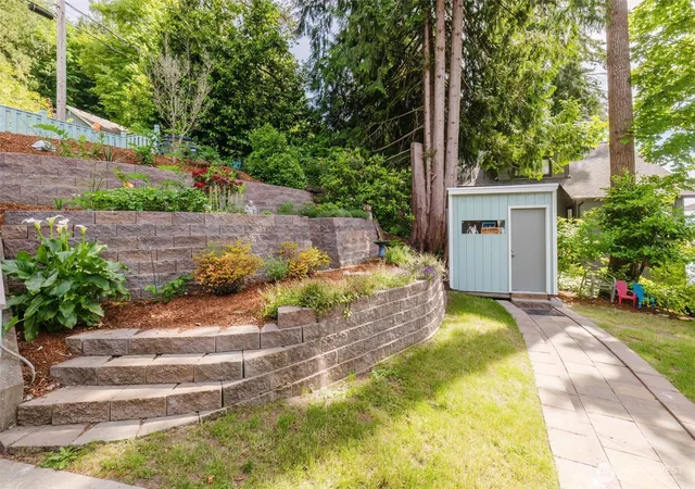 Photo 3 of Sale Pending at 18631 E State Route 106, Belfair, WA 98528 | MLS# NWM2546132 | Listing updated on 2026-10-02