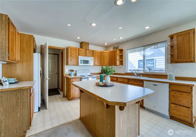 Photo 3 of Single family home for sale at 20106 Bue Rund Loop Ne, Poulsbo, WA 98370 | MLS# NWM2546140 | Listing updated on 2026-09-21