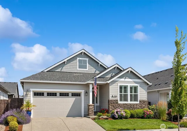 Photo 2 of Single family home for sale at 724 Se 36th Street, Battle Ground, WA 98604 | MLS# NWM2546173 | Listing updated on 2026-09-28