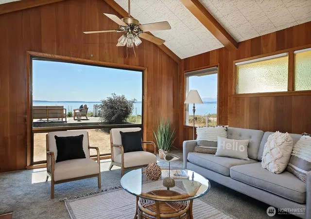 Photo 3 of Single family home for sale at 848 Old Beach Rd, Freeland, WA 98249 | MLS# NWM2546190 | Listing updated on 2026-09-29