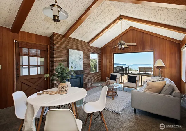 Photo 4 of Single family home for sale at 848 Old Beach Rd, Freeland, WA 98249 | MLS# NWM2546190 | Listing updated on 2026-09-29