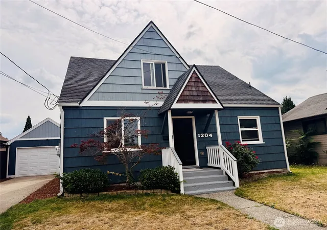 Photo 1 of Single family home for sale at 1204 4th Avenue Se, Puyallup, WA 98372 | MLS# NWM2546237 | Listing updated on 2026-09-22
