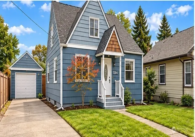 Single family home for sale at 1204 4th Avenue SE, Puyallup, WA 98372 | MLS# NWM2546237
