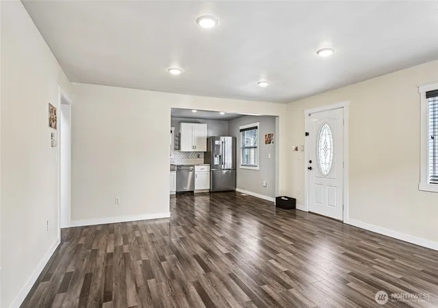 Photo 3 of Single family home for sale at 1204 4th Avenue Se, Puyallup, WA 98372 | MLS# NWM2546237 | Listing updated on 2026-10-27