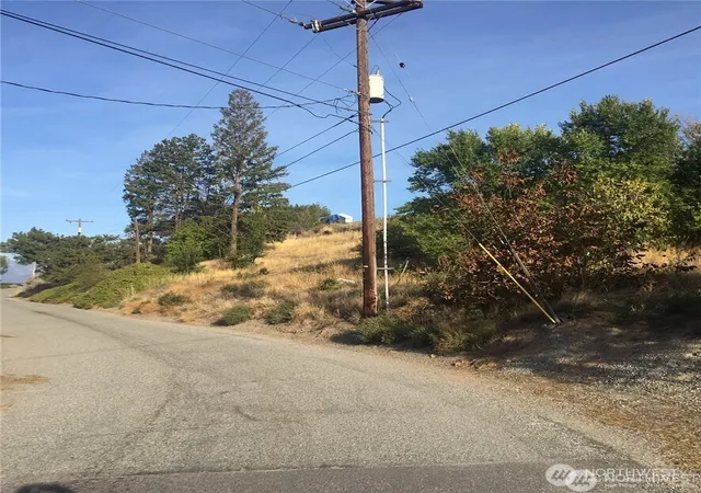 Photo 2 of Land for sale at 0 Nna Riverview Cemetery Rd, Chelan, WA 98816 | MLS# NWM2546240 | Listing updated on 2026-09-22