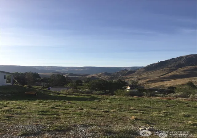 Photo 4 of Land for sale at 0 Nna Riverview Cemetery Rd, Chelan, WA 98816 | MLS# NWM2546240 | Listing updated on 2026-09-22