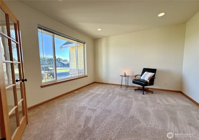Photo 4 of Single family home for sale at 191 Mccoy Dr, Ellensburg, WA 98926 | MLS# NWM2546284 | Listing updated on 2026-09-28