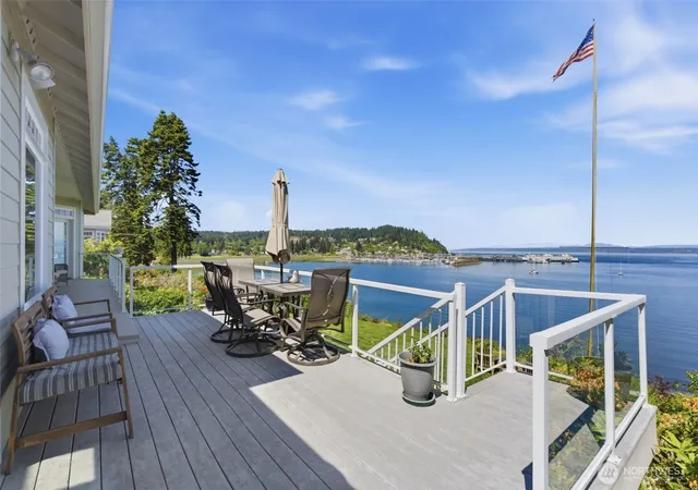 Photo 1 of Sale Pending at 25130 S Kingston Rd Ne, Kingston, WA 98346 | MLS# NWM2546294 | Listing updated on 2026-09-26
