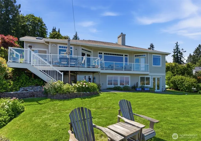 Photo 3 of Sale Pending at 25130 S Kingston Rd NE, Kingston, WA 98346 | MLS# NWM2546294 | Listing updated on 2026-09-26