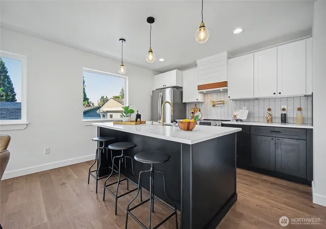 Photo 4 of Condo for sale at 5610 Rockefeller Ave #2 & 3, Everett, WA 98203 | MLS# NWM2546295 | Listing updated on 2026-09-23