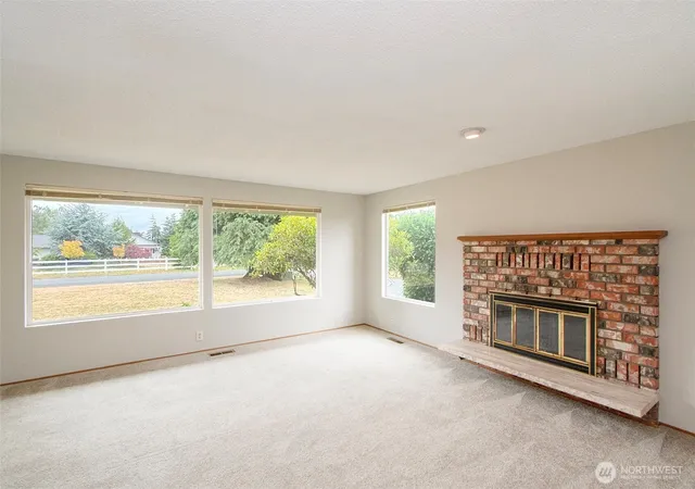Photo 3 of Sale Pending at 860 Thornton Dr, Sequim, WA 98382 | MLS# NWM2546297 | Listing updated on 2026-09-25