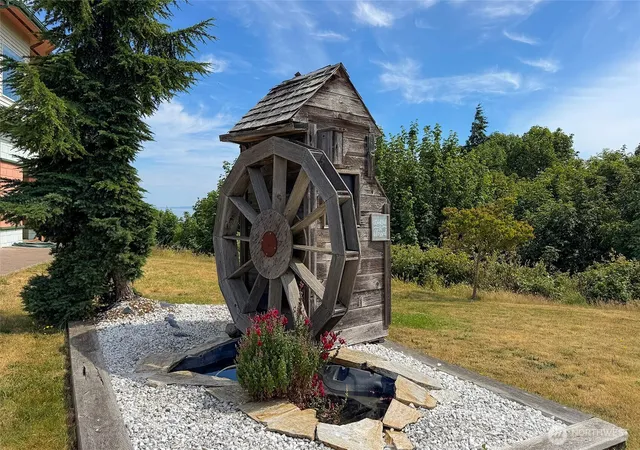 Photo 3 of Single family home for sale at 1623 W 5th Street, Port Angeles, WA 98363 | MLS# NWM2546312 | Listing updated on 2026-09-22