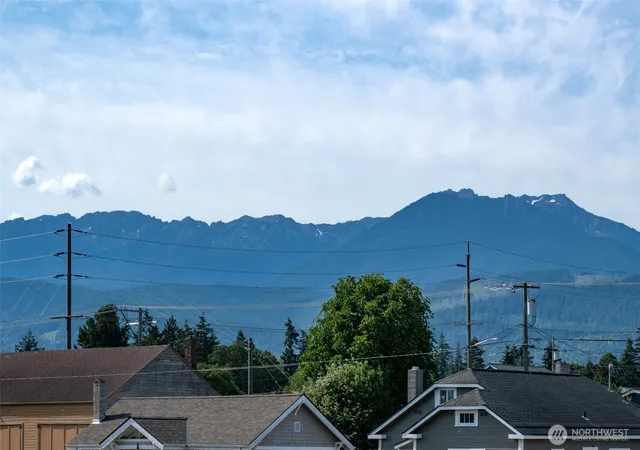 Photo 4 of Single family home for sale at 1623 W 5th Street, Port Angeles, WA 98363 | MLS# NWM2546312 | Listing updated on 2026-09-22