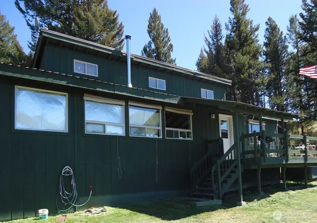 Photo 1 of Single family home for sale at 302 Davies Rd, Oroville, WA 98844 | MLS# NWM2546340 | Listing updated on 2026-09-22