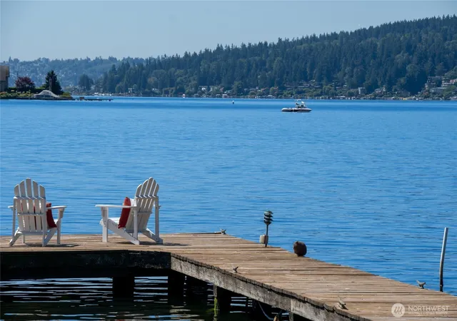 Photo 1 of Single family home for sale at 11055 Se Lake Rd, Bellevue, WA 98004 | MLS# NWM2546360 | Listing updated on 2026-09-22