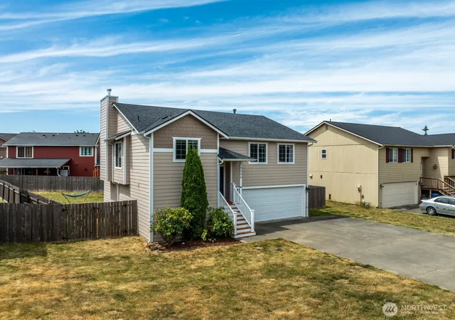 Photo 1 of Contingent at 3506 Nanette Ln Se, Port Orchard, WA 98366 | MLS# NWM2546361 | Listing updated on 2026-09-28