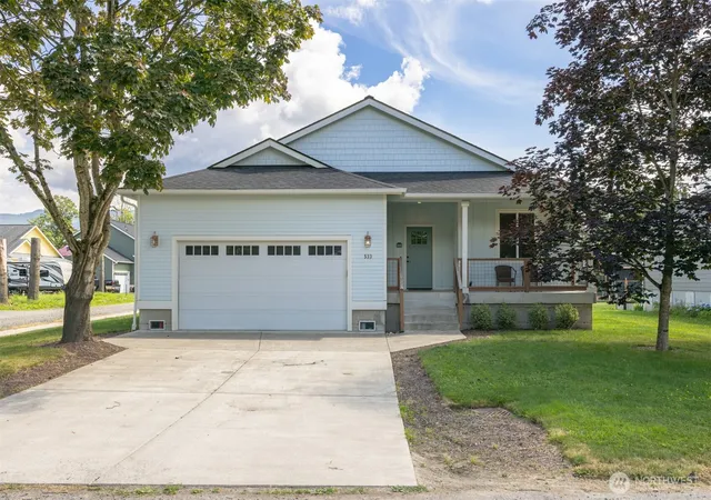 Photo 1 of Single family home for sale at 533 2nd Street, Sumas, WA 98295 | MLS# NWM2546373 | Listing updated on 2026-09-25