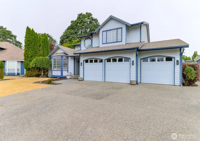 Photo 2 of Single family home for sale at 7415 92nd Avenue Ct Sw, Lakewood, WA 98498 | MLS# NWM2546403 | Listing updated on 2026-09-22