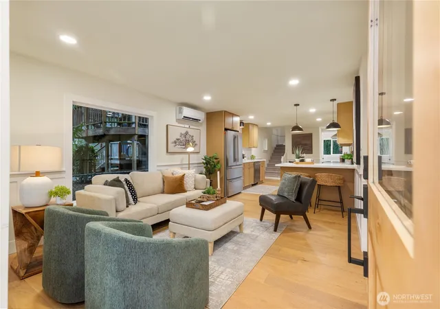 Photo 2 of Single family home for sale at 715 27th Avenue, Seattle, WA 98122 | MLS# NWM2546417 | Listing updated on 2026-10-13