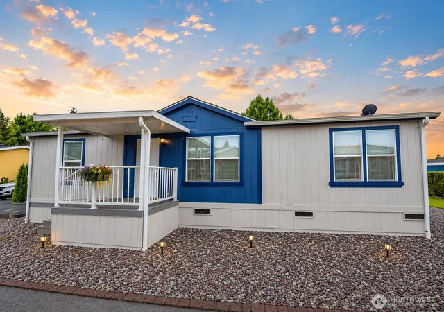 Photo 1 of Sale Pending at 14727 43rd Avenue Ne #37, Marysville, WA 98271 | MLS# NWM2546428 | Listing updated on 2026-08-11