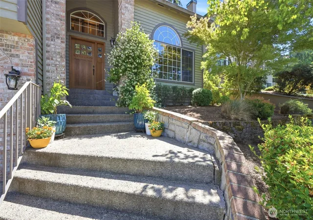 Photo 3 of Single family home for sale at 3219 NE 108th Street, Vancouver, WA 98686 | MLS# NWM2546439 | Listing updated on 2026-10-02