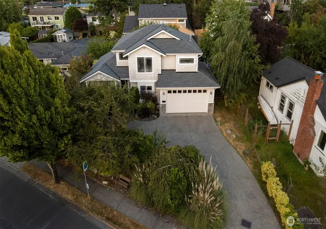 Photo 3 of Single family home for sale at 510 3rd Avenue N, Edmonds, WA 98020 | MLS# NWM2546448 | Listing updated on 2026-09-22