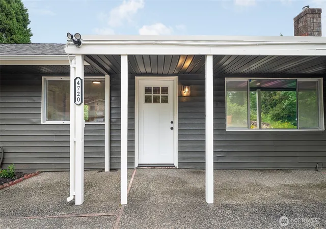 Photo 2 of Single family home for sale at 4720 224th Street Se, Bothell, WA 98021 | MLS# NWM2546482 | Listing updated on 2026-10-08