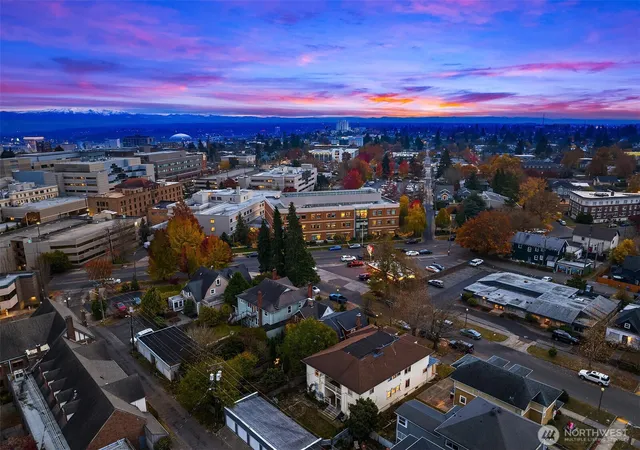 Photo 3 of Multi family home for sale at 315 N L St, Tacoma, WA 98403 | MLS# NWM2546564 | Listing updated on 2026-09-30