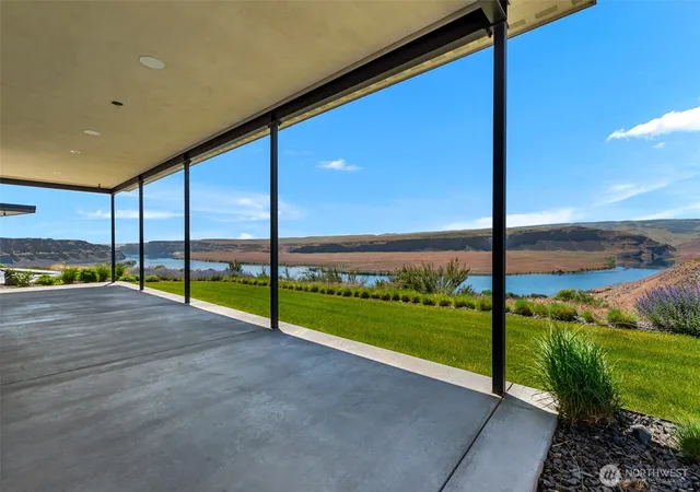 Photo 23 of Single family home for sale at 9665 Ridgeview Dr NW, Quincy, WA 98848 | MLS# NWM2546565 | Listing updated on 2026-10-01