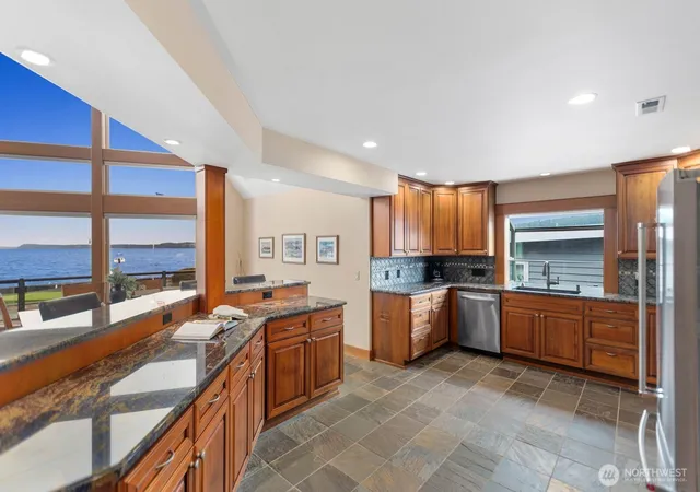Photo 4 of Single family home for sale at 301 Driftwood Shrs Rd, Camano Island, WA 98282 | MLS# NWM2546567 | Listing updated on 2026-09-22