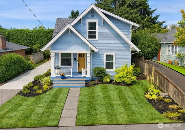 Photo 2 of Sale Pending at 7337 Jones Ave Nw, Seattle, WA 98117 | MLS# NWM2546579 | Listing updated on 2026-09-24