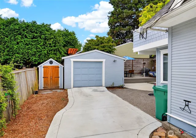 Photo 4 of Sale Pending at 7337 Jones Ave NW, Seattle, WA 98117 | MLS# NWM2546579 | Listing updated on 2026-09-24