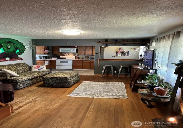 Photo 3 of Single family home for sale at 27407 West St, Ocean Park, WA 98640 | MLS# NWM2546590 | Listing updated on 2026-09-22