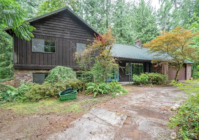 Photo 2 of Single family home for sale at 16035 266th Avenue Se, Issaquah, WA 98027 | MLS# NWM2546618 | Listing updated on 2026-09-22