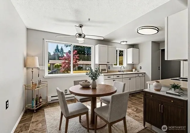 Photo 3 of Single family home for sale at 802 Oakcrest Dr Se, Lacey, WA 98503 | MLS# NWM2546624 | Listing updated on 2026-09-22