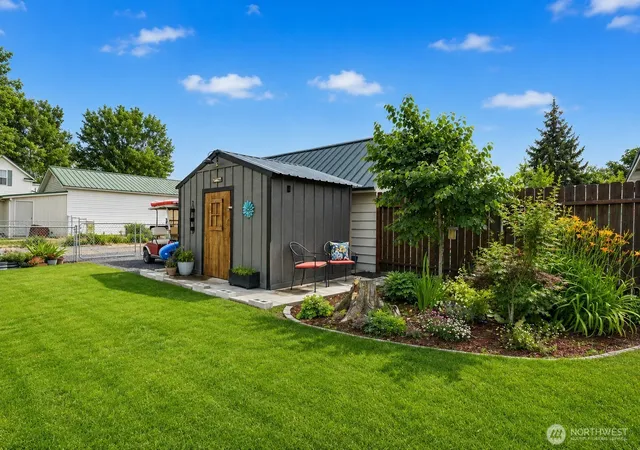 Photo 2 of Single family home for sale at 124 N 3rd Street, Coulee City, WA 99115 | MLS# NWM2546667 | Listing updated on 2026-09-22