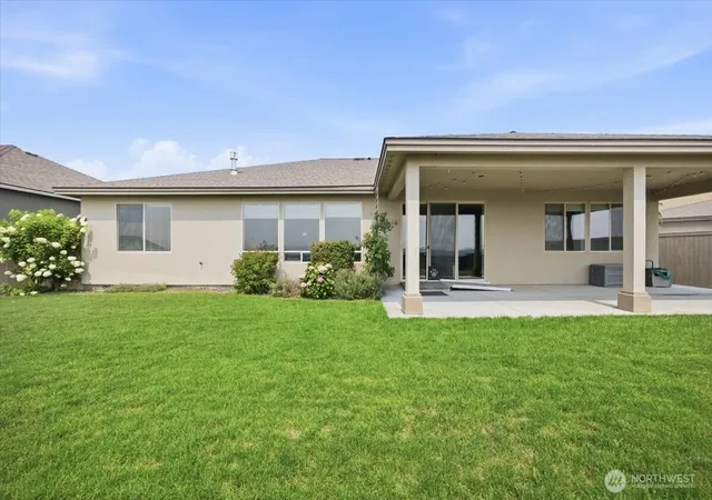 Photo 3 of Single family home for sale at 2278 Copperleaf St, Richland, WA 99354 | MLS# NWM2546708 | Listing updated on 2026-10-01
