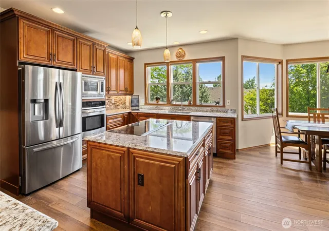 Photo 4 of Single family home for sale at 1605 Bonnie Ln, Ellensburg, WA 98926 | MLS# NWM2546711 | Listing updated on 2026-09-22