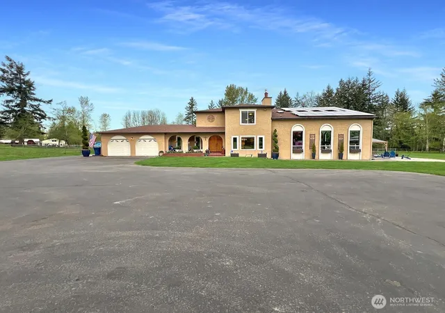 Photo 2 of Single family home for sale at 21829 210th Avenue Se, Maple Valley, WA 98038 | MLS# NWM2546732 | Listing updated on 2026-10-01
