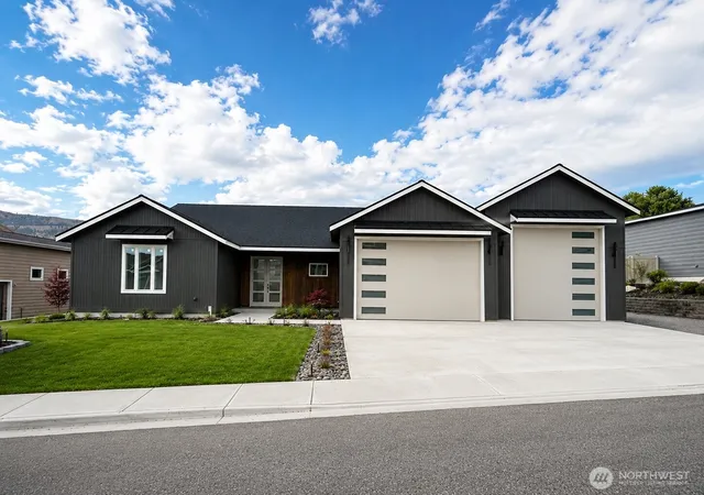 Photo 1 of Single family home for sale at 15005 Allison Pl, Entiat, WA 98822 | MLS# NWM2546733 | Listing updated on 2026-09-29