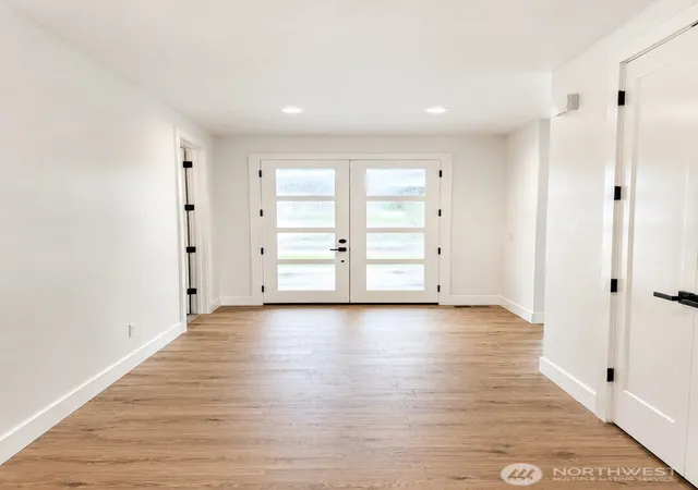 Photo 3 of Single family home for sale at 15005 Allison Pl, Entiat, WA 98822 | MLS# NWM2546733 | Listing updated on 2026-09-29