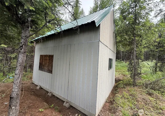 Photo 4 of Sale Pending at 0 Mule Deer Rd, Republic, WA 99166 | MLS# NWM2546740 | Listing updated on 2026-09-30