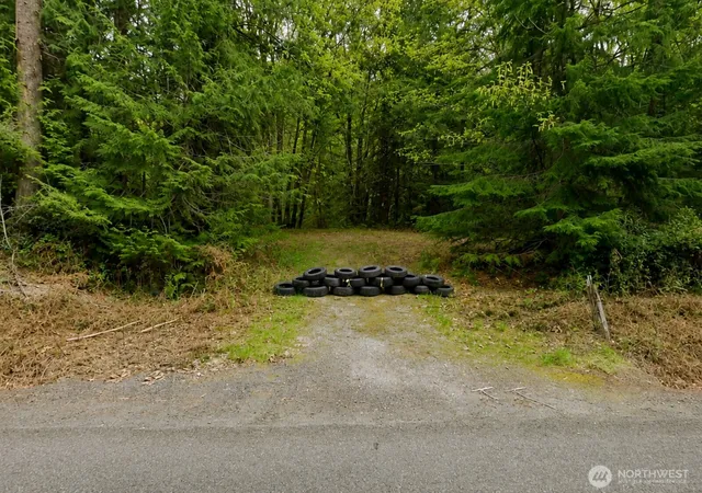 Photo 1 of Land for sale at 22 Xx E S Is Dr, Shelton, WA 98584 | MLS# NWM2546747 | Listing updated on 2026-09-22