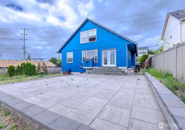 Photo 1 of Single family home for sale at 1305 Browns Point Blvd, Tacoma, WA 98422 | MLS# NWM2546753 | Listing updated on 2026-09-24