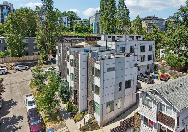 Photo 2 of Single family home for sale at 2852 Sw Nevada St, Seattle, WA 98126 | MLS# NWM2546765 | Listing updated on 2026-09-30