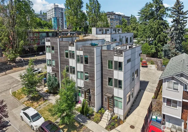 Photo 3 of Single family home for sale at 2852 Sw Nevada St, Seattle, WA 98126 | MLS# NWM2546765 | Listing updated on 2026-09-30