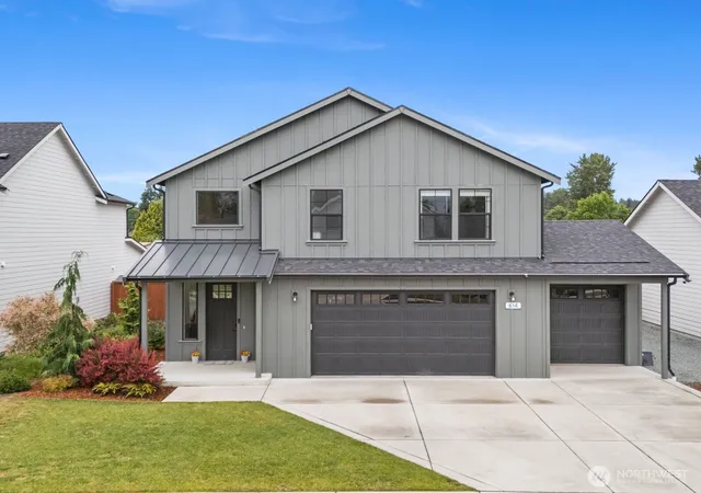 Photo 1 of Single family home for sale at 614 Bucko Ave, Sedro Woolley, WA 98284 | MLS# NWM2546781 | Listing updated on 2026-10-01