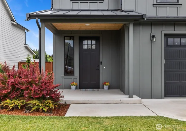 Photo 3 of Single family home for sale at 614 Bucko Ave, Sedro Woolley, WA 98284 | MLS# NWM2546781 | Listing updated on 2026-10-01
