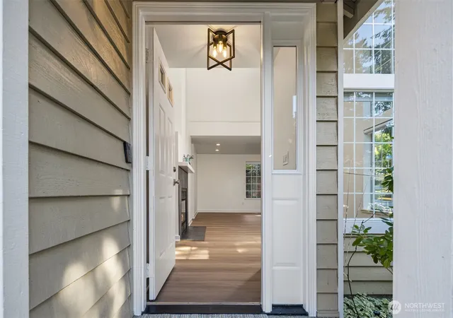 Photo 3 of Single family home for sale at 8002 118th Court Ne #11, Kirkland, WA 98033 | MLS# NWM2546784 | Listing updated on 2026-09-30