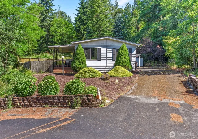 Photo 1 of Sale Pending at 250 Holly Blvd, Kalama, WA 98625 | MLS# NWM2546807 | Listing updated on 2026-09-25
